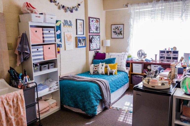 Anderson Hall women's dorm room